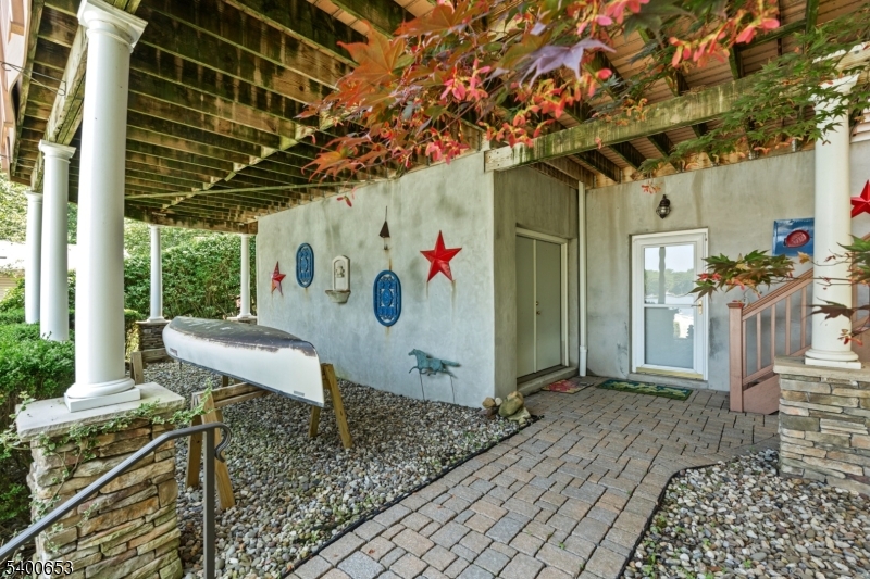 White Meadow Lake - Residential