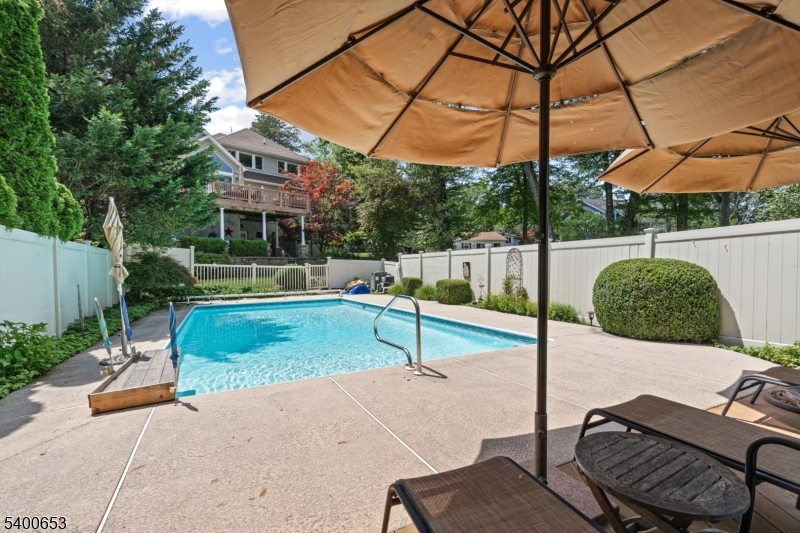 White Meadow Lake - Residential