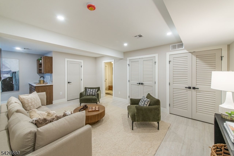 Upper Montclair - Residential