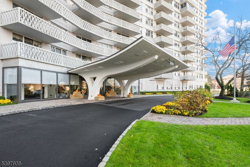 Mediterranean-S - Residential