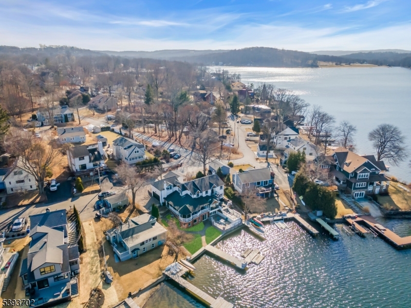 KING COVE - Residential