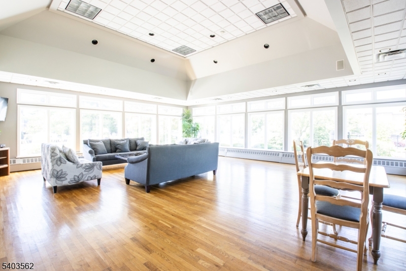 SCENIC HILL - Residential