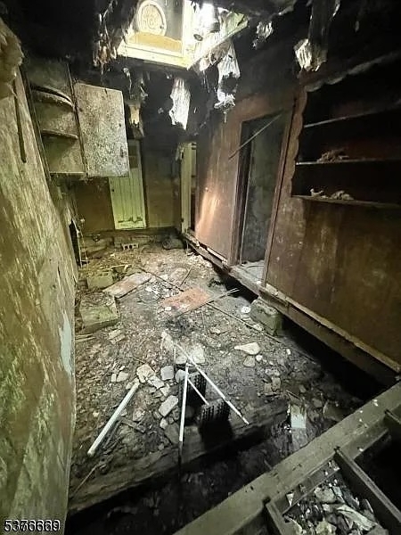 Free Acres - Residential