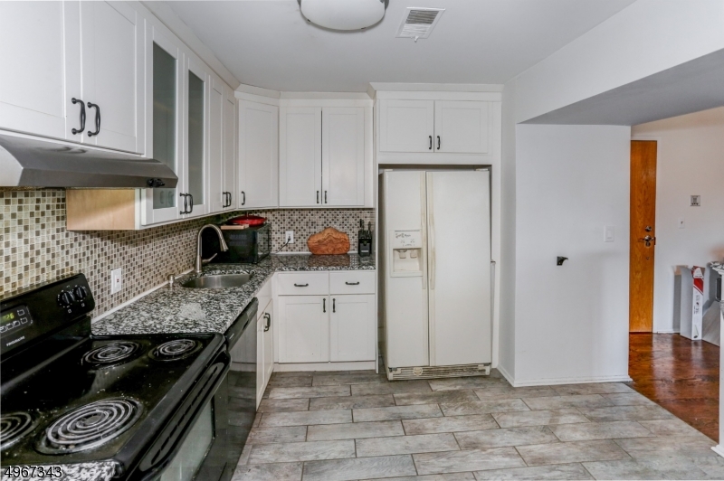 South Green I Condos - Residential Lease