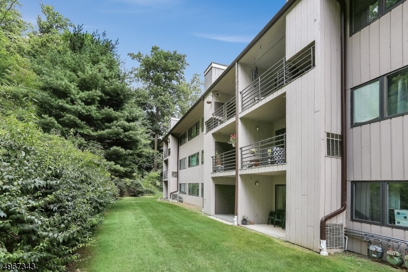 South Green I Condos - Residential Lease