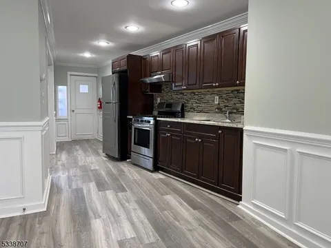 MLS: 3946549