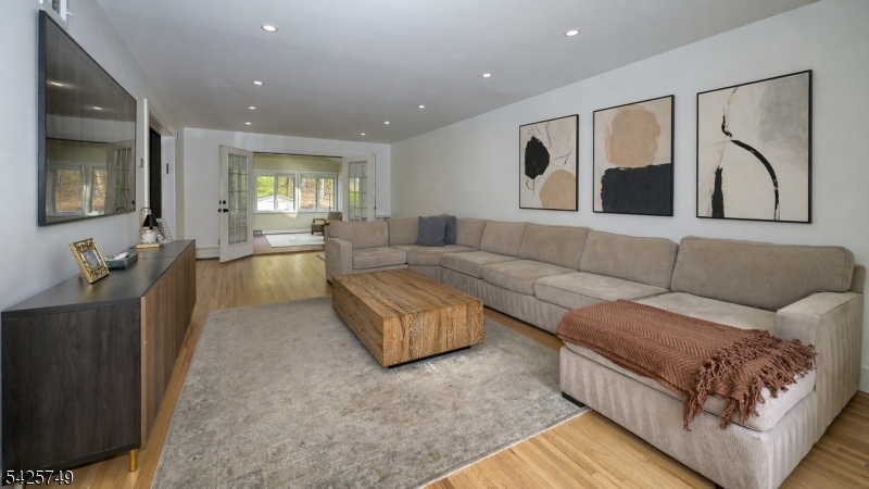 URBAN CLUB - Residential