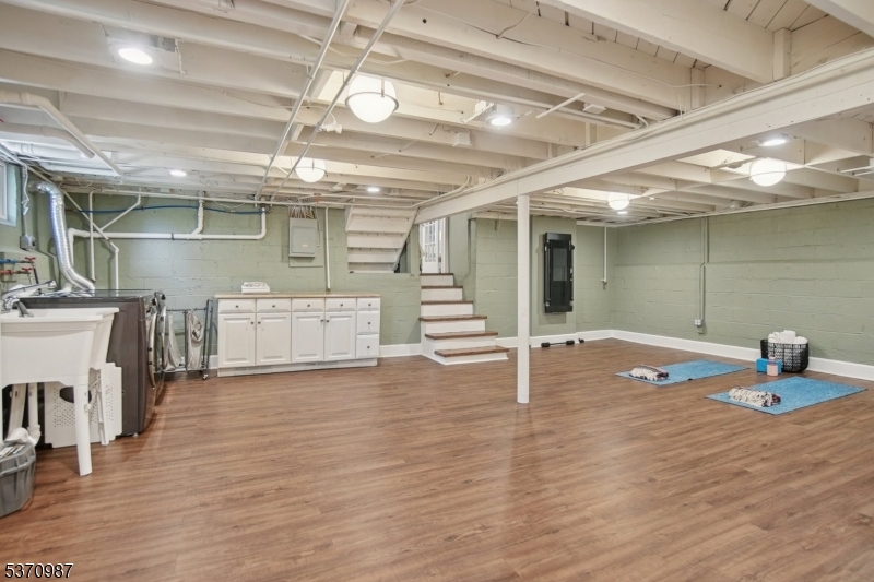 Country Club/Poet's - Residential