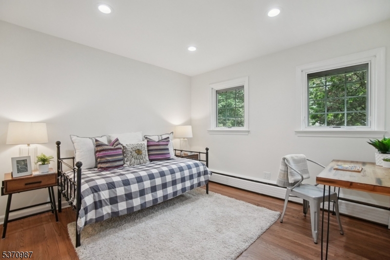 Country Club/Poet's - Residential