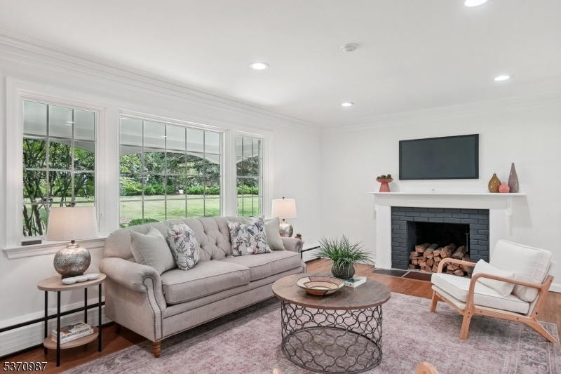 Country Club/Poet's - Residential