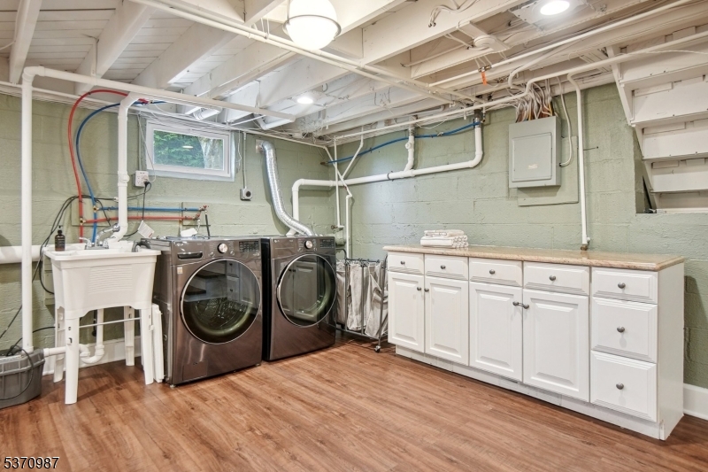 Country Club/Poet's - Residential