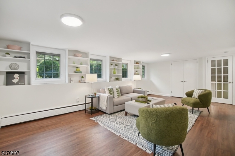 Country Club/Poet's - Residential