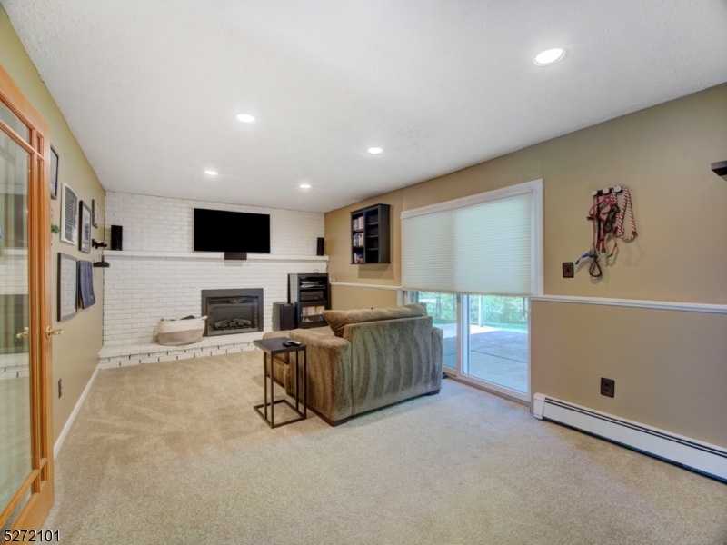 Mooney Mountain - Residential