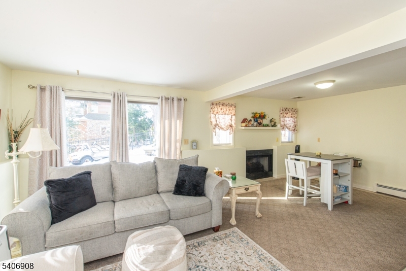 Cupsaw Lake - Residential