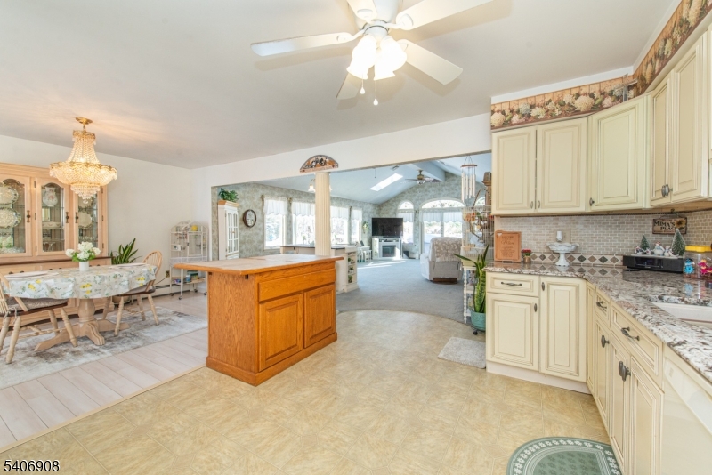 Cupsaw Lake - Residential