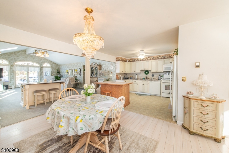 Cupsaw Lake - Residential