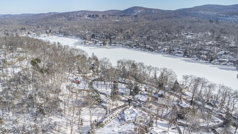 Cupsaw Lake - Residential