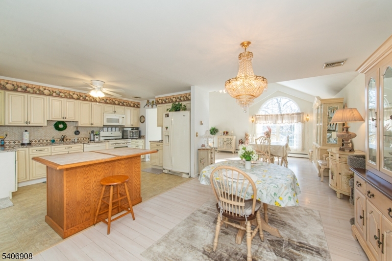 Cupsaw Lake - Residential