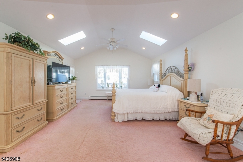 Cupsaw Lake - Residential