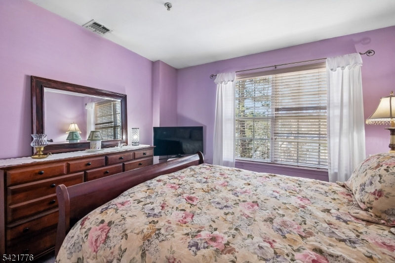 Planters Pointe - Residential