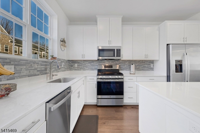 COLLECTION at MORRIS PLAINS - Residential