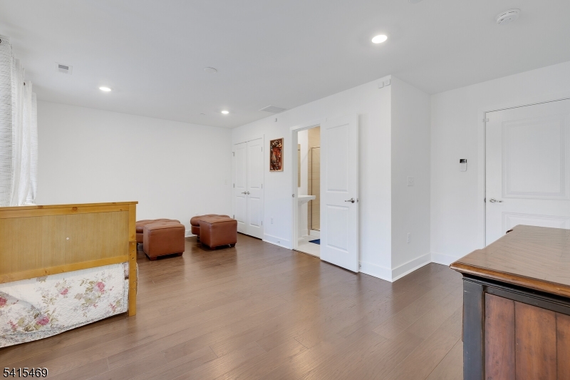 COLLECTION at MORRIS PLAINS - Residential