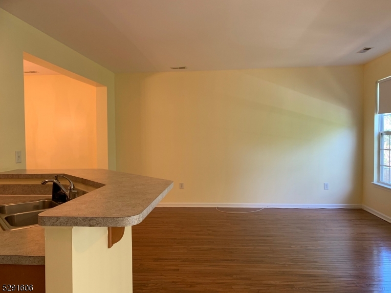 Montgomery Hills - Residential Lease