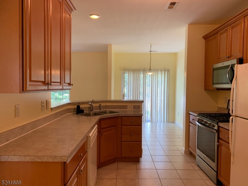 Montgomery Hills - Residential Lease