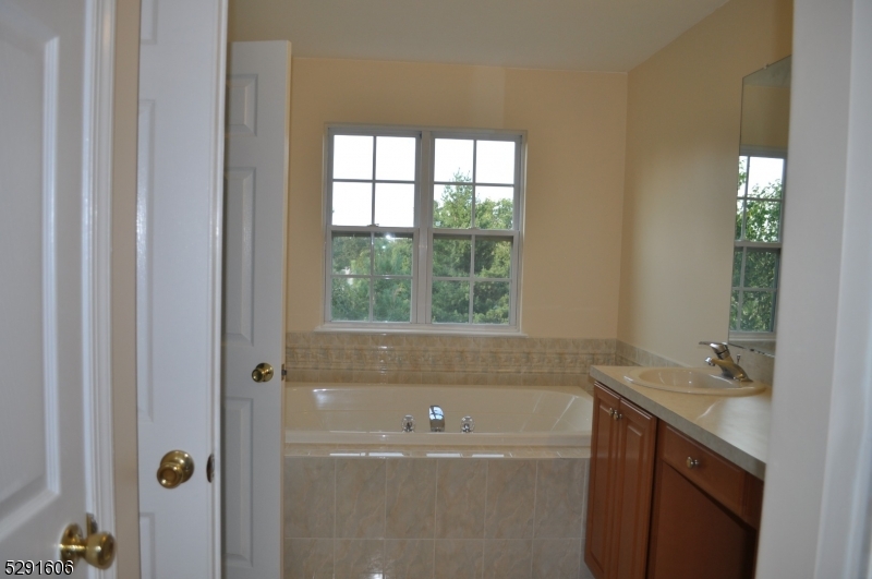 Montgomery Hills - Residential Lease