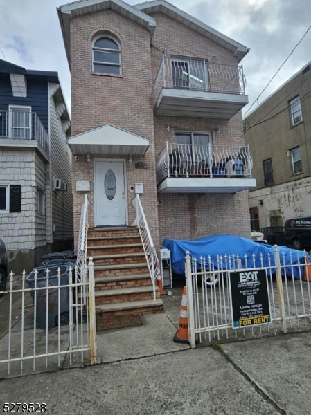 View Jersey City, NJ 07305 multi-family property