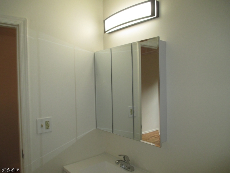 INWOOD AT GREAT NOTCH - Residential Lease