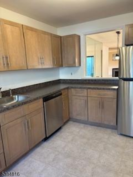 INWOOD AT GREAT NOTCH - Residential Lease