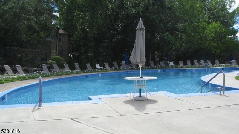 INWOOD AT GREAT NOTCH - Residential Lease