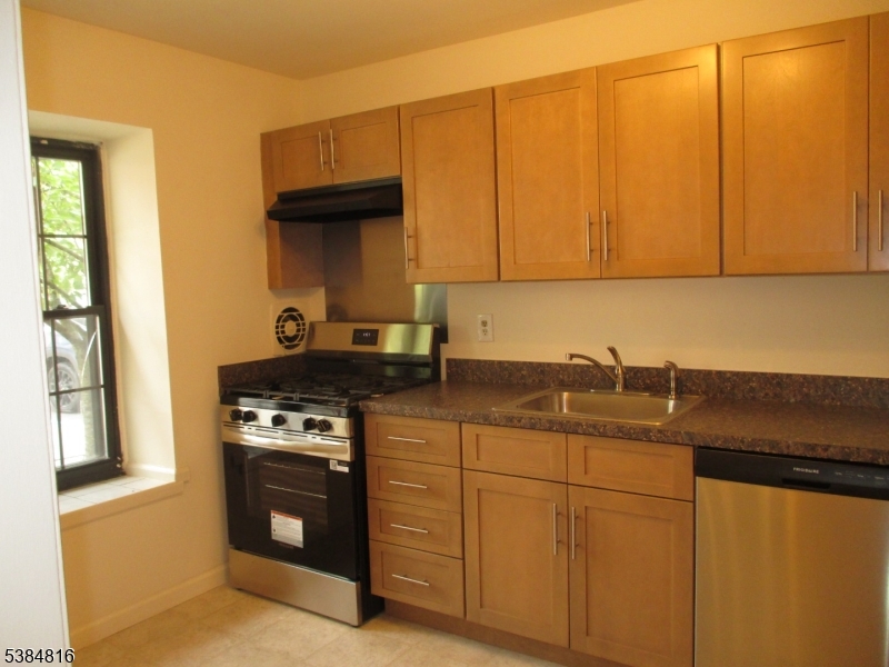 INWOOD AT GREAT NOTCH - Residential Lease