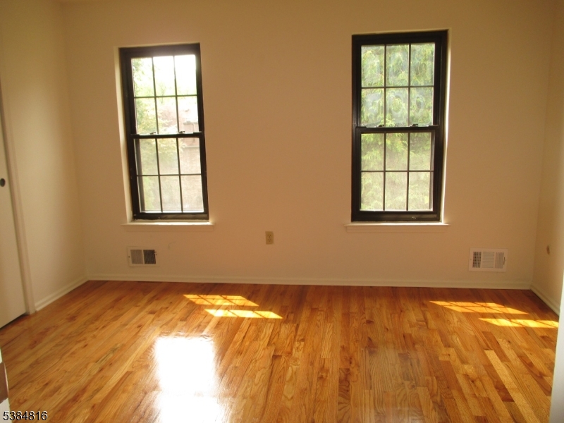 INWOOD AT GREAT NOTCH - Residential Lease