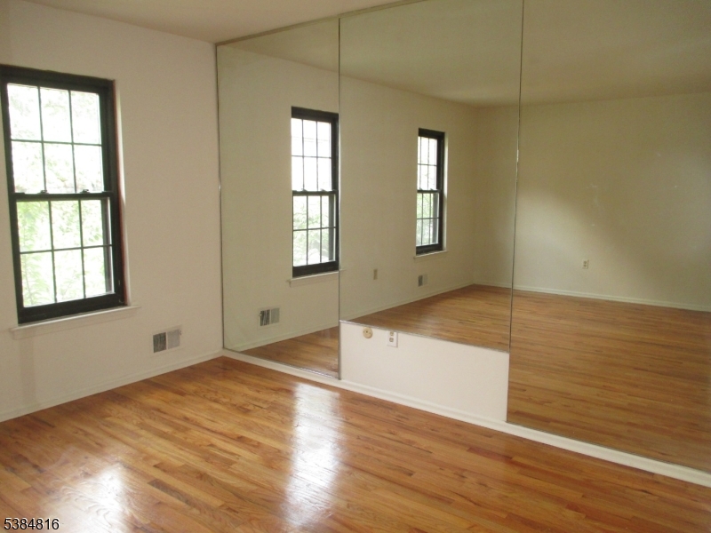 INWOOD AT GREAT NOTCH - Residential Lease