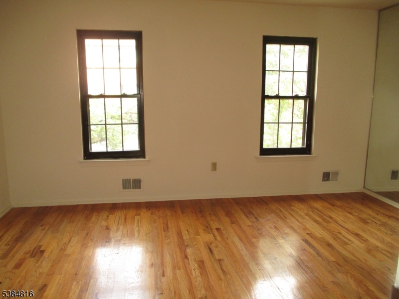 INWOOD AT GREAT NOTCH - Residential Lease