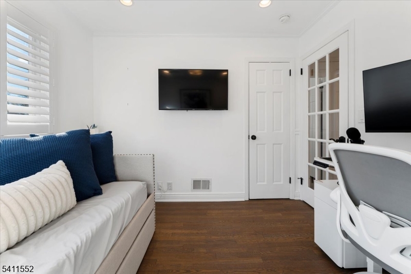 Tamaques Park - Residential