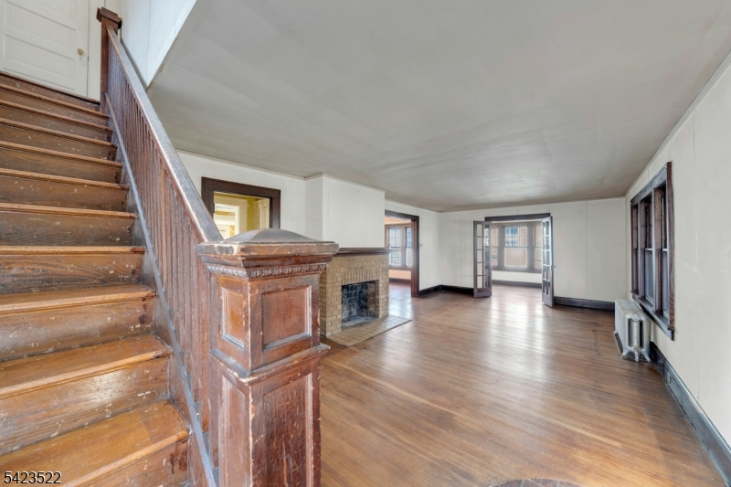 Sleepy Hollow Area - Residential