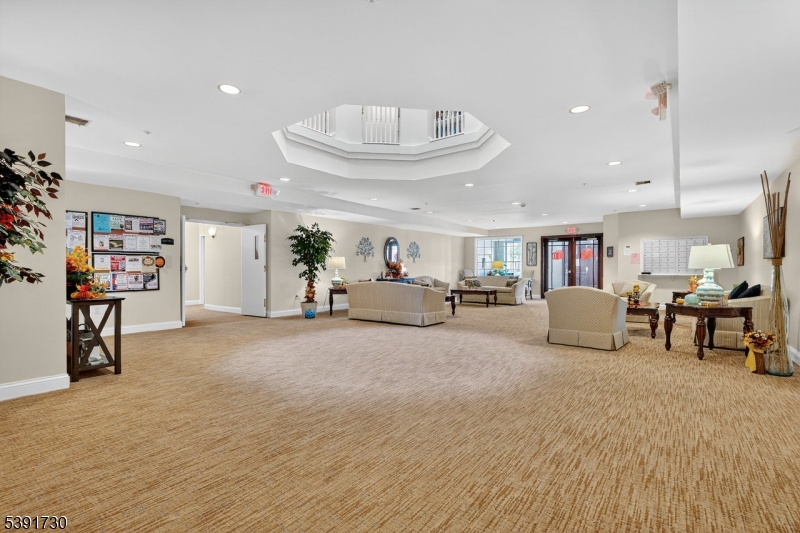 Fox HIlls - Residential