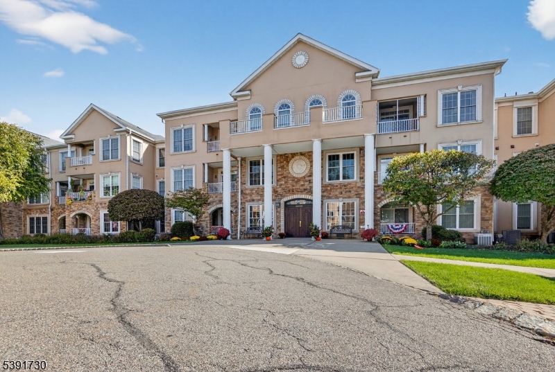 Fox HIlls - Residential