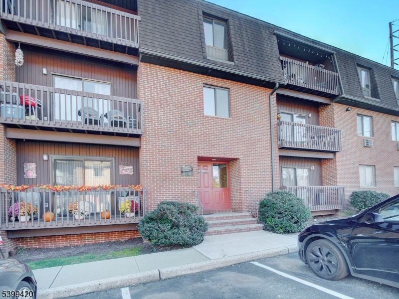 RIVERMILL WEST - Residential