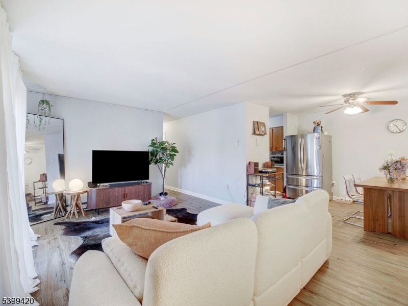 RIVERMILL WEST - Residential