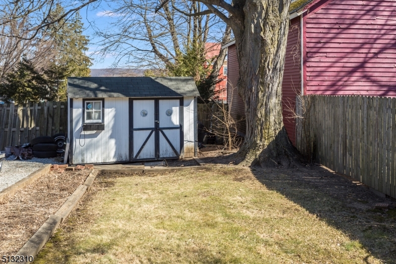 College Section - Residential Lease