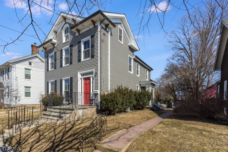 College Section - Residential Lease