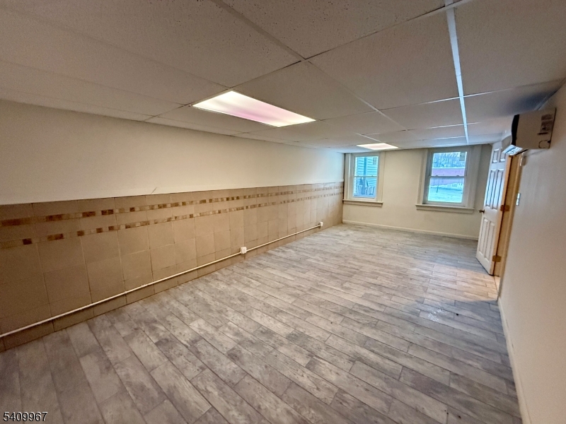 IN TOWN - Commercial Sale