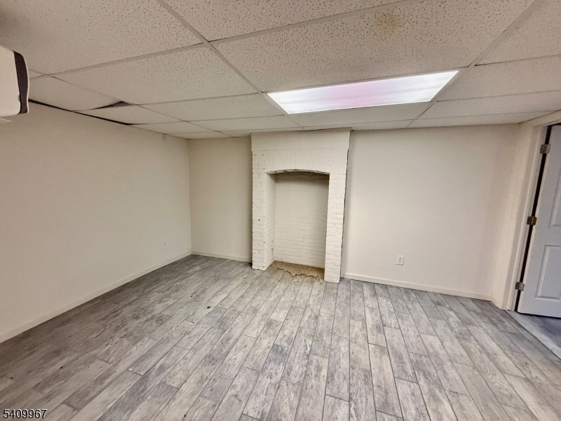 IN TOWN - Commercial Sale