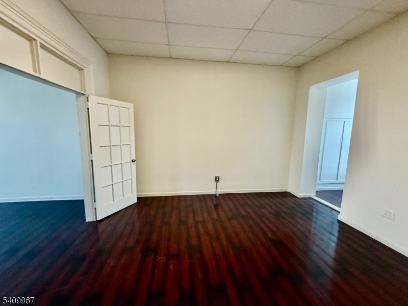 IN TOWN - Commercial Sale