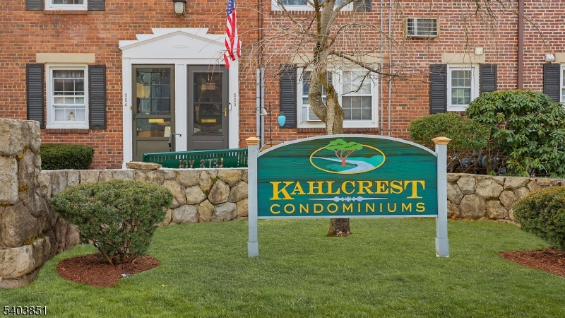 Kahlcrest Condominiums - Residential
