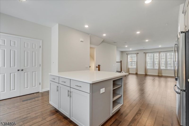 Livingston Square - Residential Lease